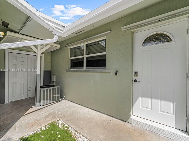 Building Photo - 1378 Osprey Ct