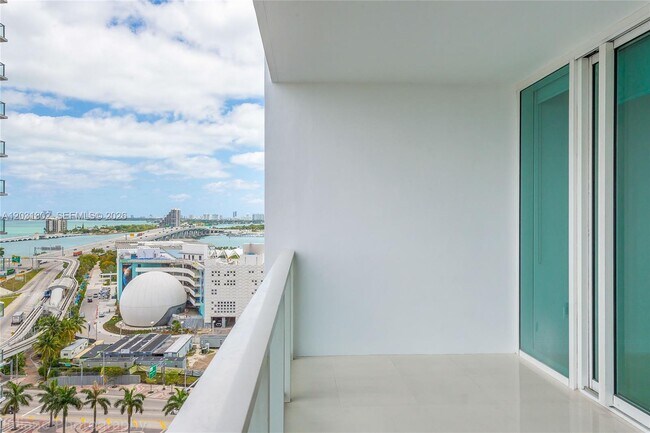 Building Photo - 1040 Biscayne Blvd