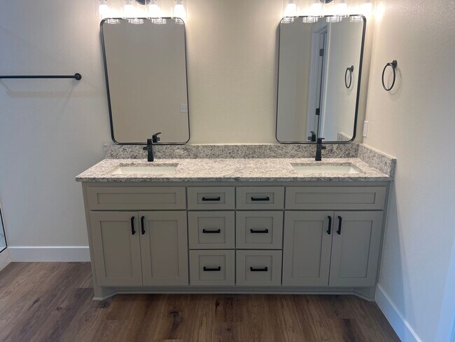 Building Photo - Stunning Newly Built 3-Bedroom, 2-Bath Home in Tahlequah, OK!