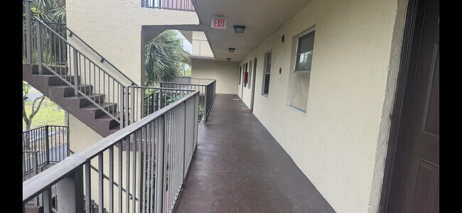 Building Photo - 3301 NW 47th Terrace