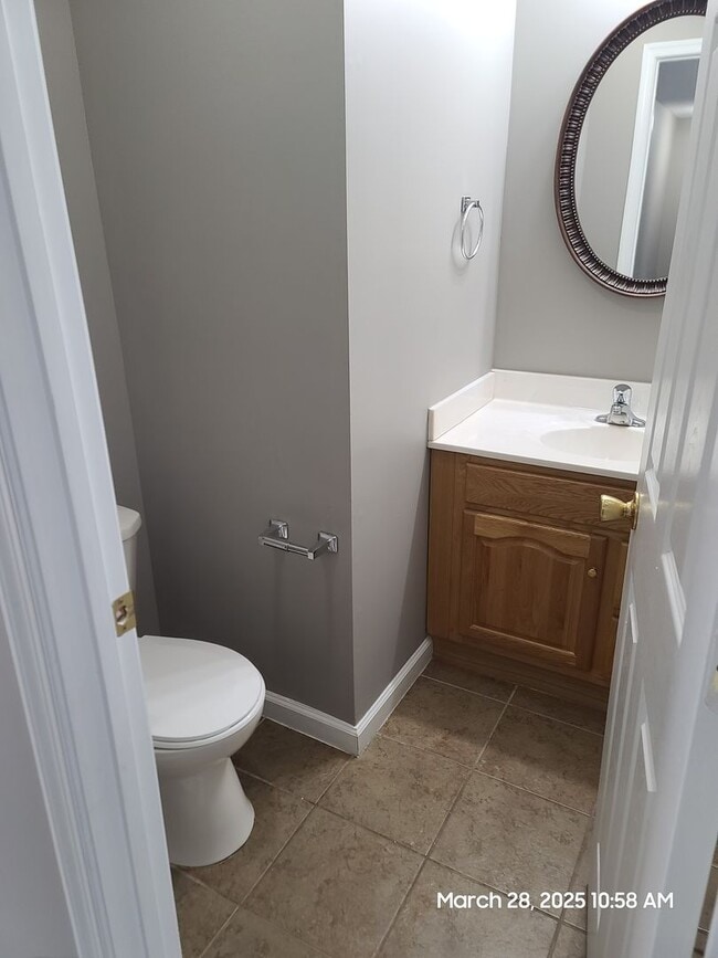 Building Photo - 3 Bedroom Townhome for Rent in Waynesboro