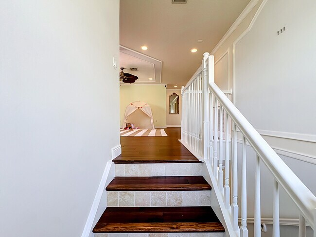 Building Photo - 11251 SW Springtree Terrace