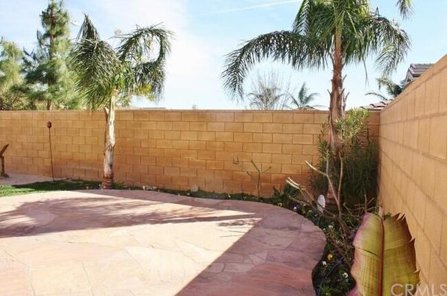 Building Photo - 16287 Los Coyotes St