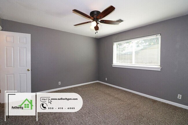 Building Photo - 3030 Dove St