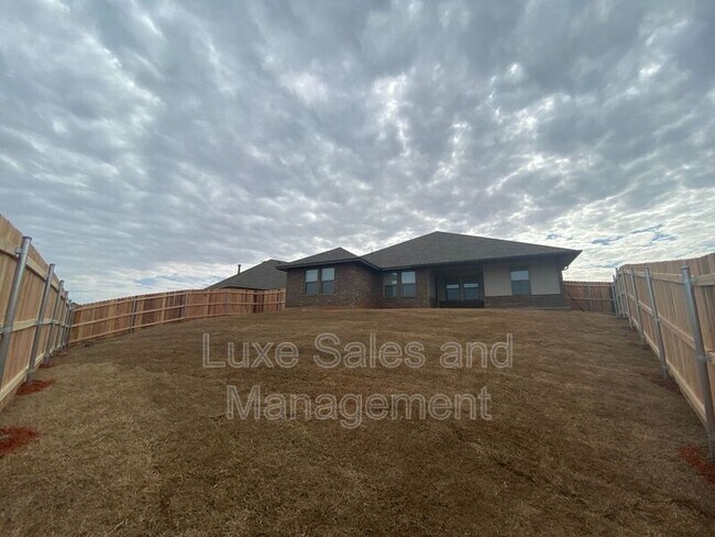 Building Photo - 7117 Daxton Ct