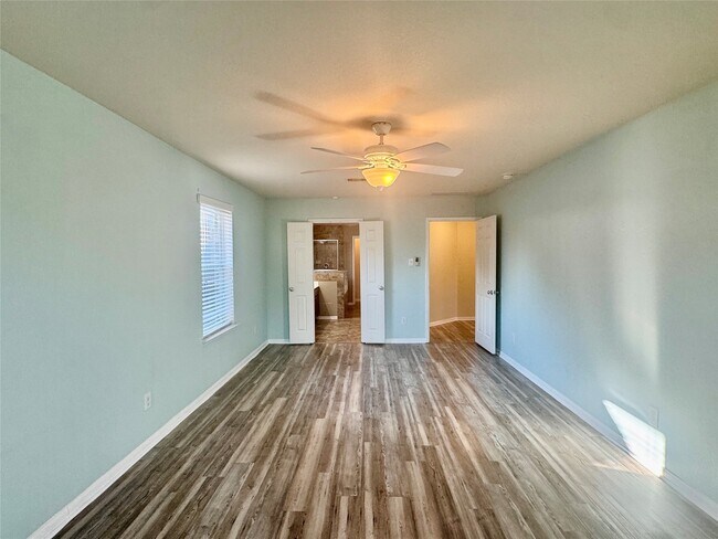 Building Photo - 1205 Quarterhorse Dr