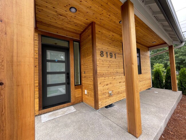 Building Photo - 4Bd/2.5Ba Corner Home in Desireable Portsmouth Neighborhood ~ Newly Built, Quartz Countertops, Si...