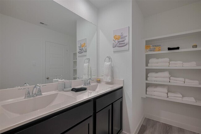 Building Photo - 3113 Crown Gate Dr