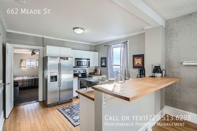 Building Photo - 662 Meade St