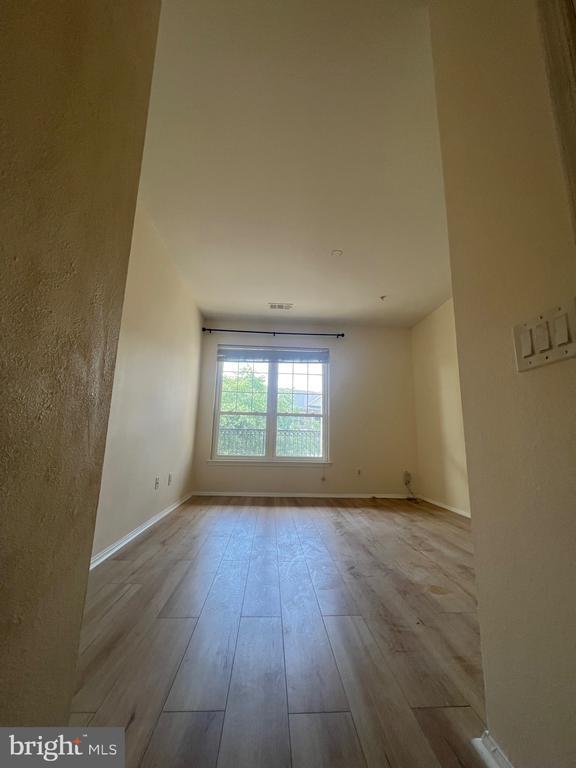 Building Photo - 1550 Spring Gate Dr.