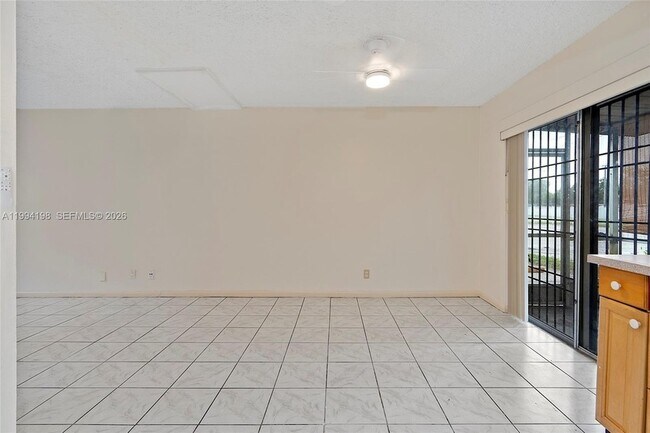 Building Photo - 5415 NW 27th St