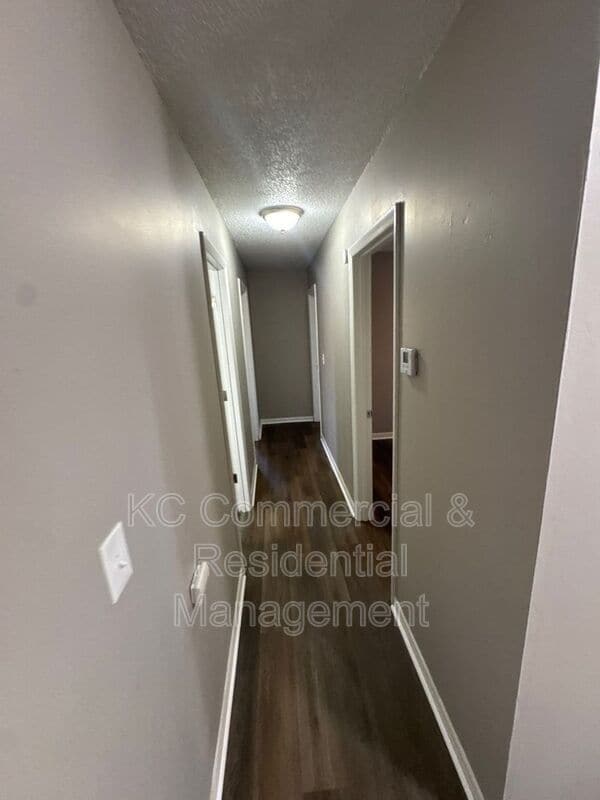 Building Photo - 218 SW 19th St