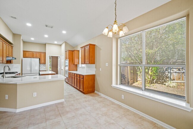 Building Photo - 8615 Traciney Blvd