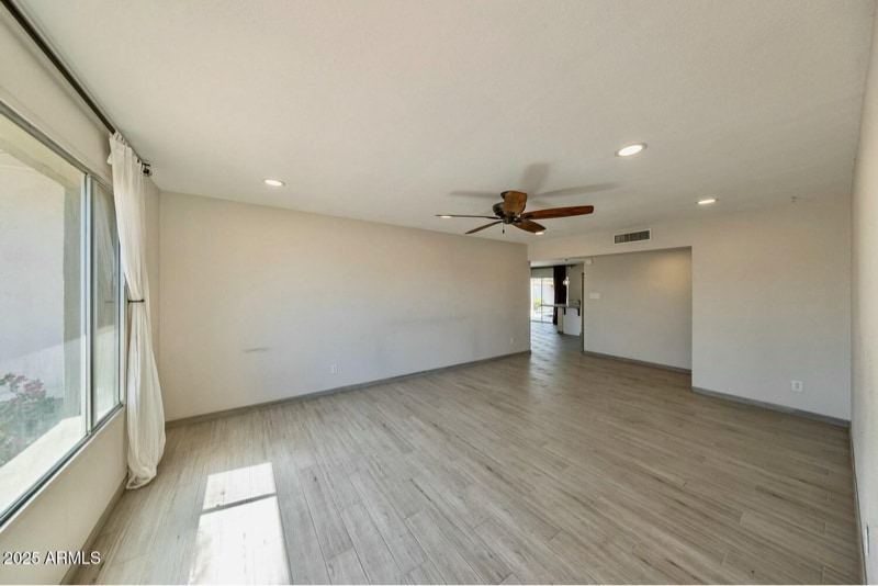 Building Photo - 1946 E Wesleyan Dr