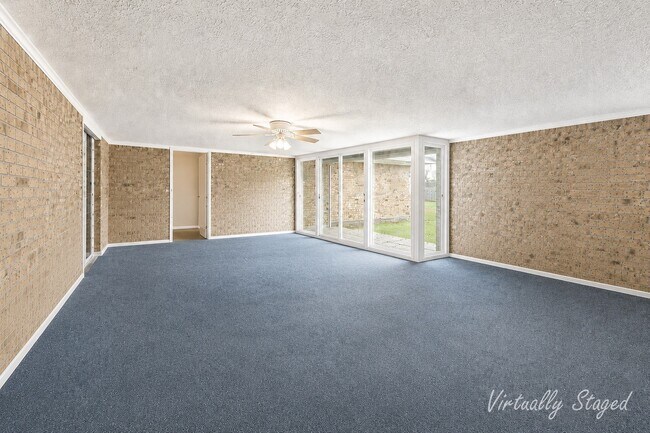Building Photo - 4912 Goose Creek Dr