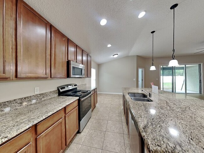 Building Photo - 153 Terracina Dr