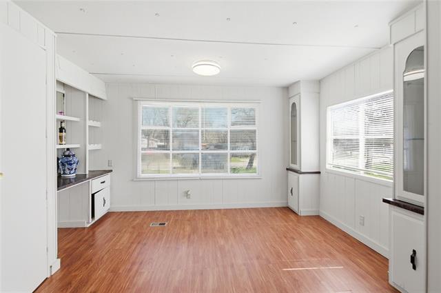 Building Photo - 1329 Fox Hollow Ct