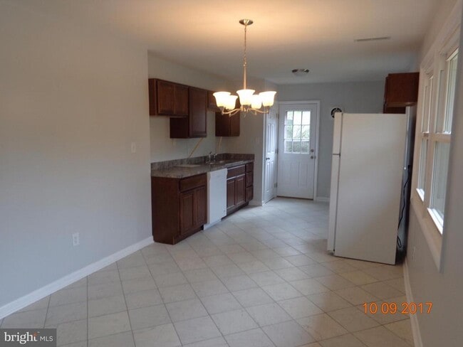 Building Photo - 3005 Normandy Ave
