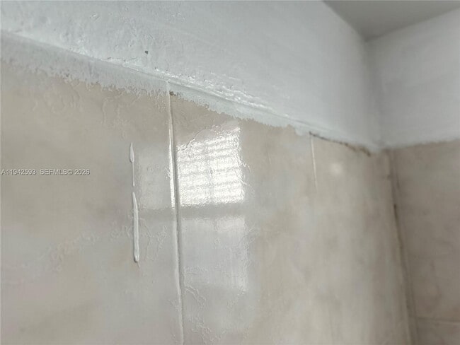 Building Photo - 1801 NW 2nd Ct