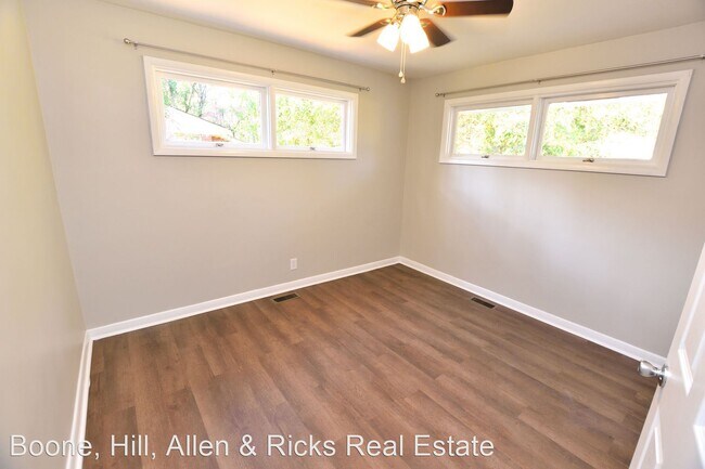 Building Photo - 3 br, 2 bath House - 733 Westwood Drive