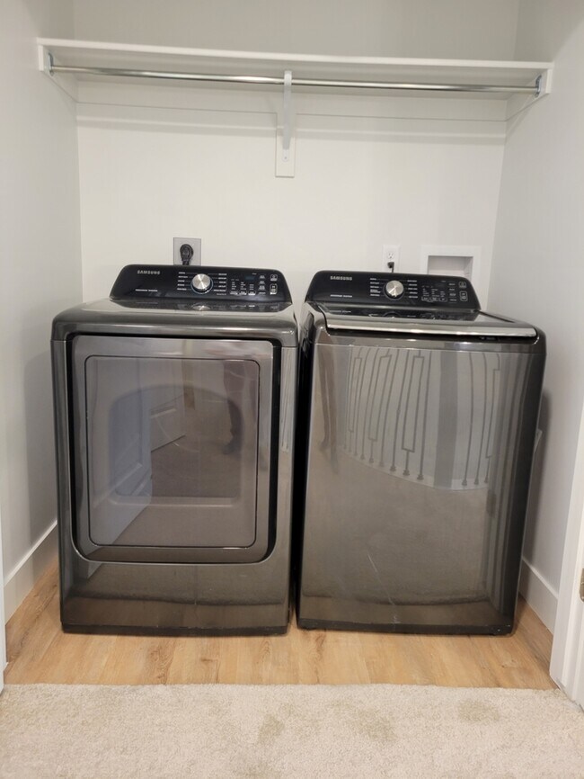 Building Photo - 1455 N 3860 W