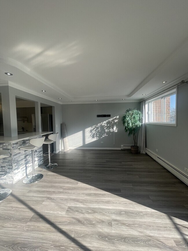 Building Photo - 9445 Kenton Ave