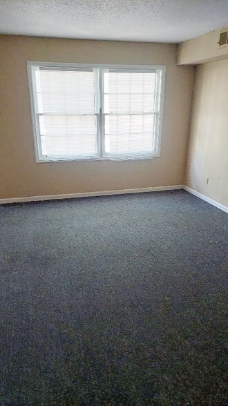 Building Photo - 5273 Flowering Peach Dr