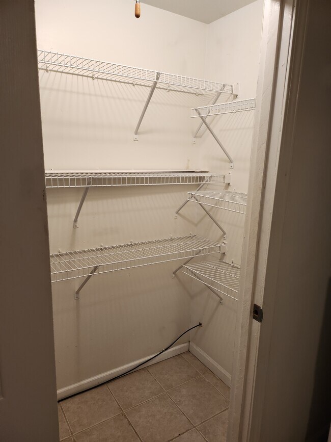 Additional view of walk in pantry - 910 Morningside Ln