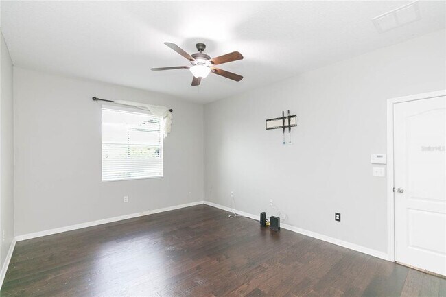 Building Photo - 515 Vista Ridge Dr