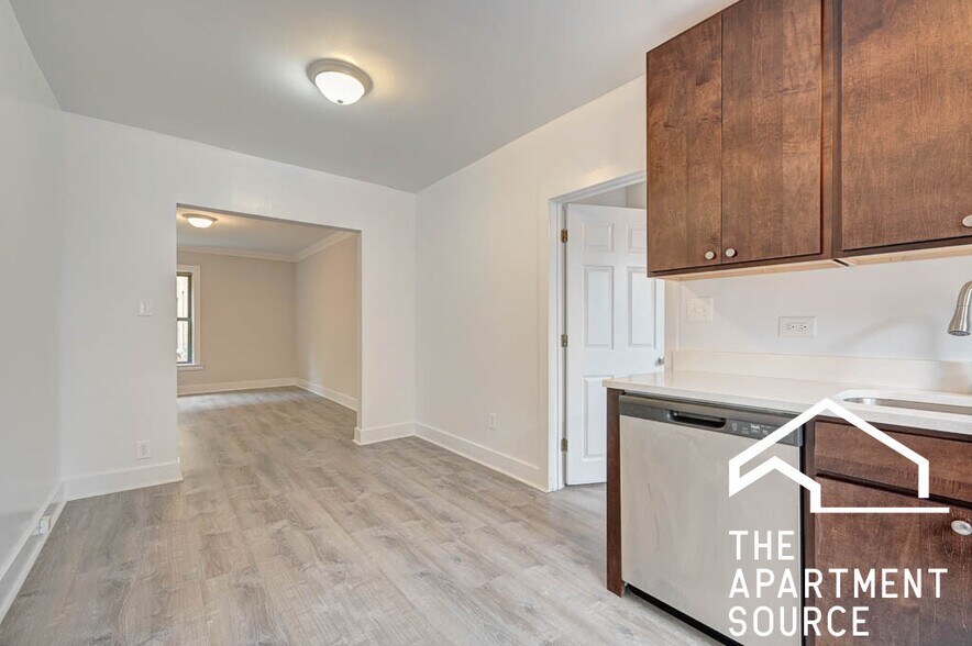 Building Photo - 2333 N Spaulding Ave