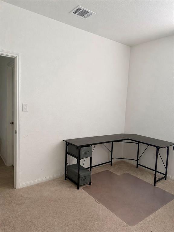 Building Photo - 208 Flowers Ave