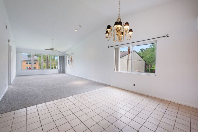 Building Photo - 4130 Looking Glass Ln