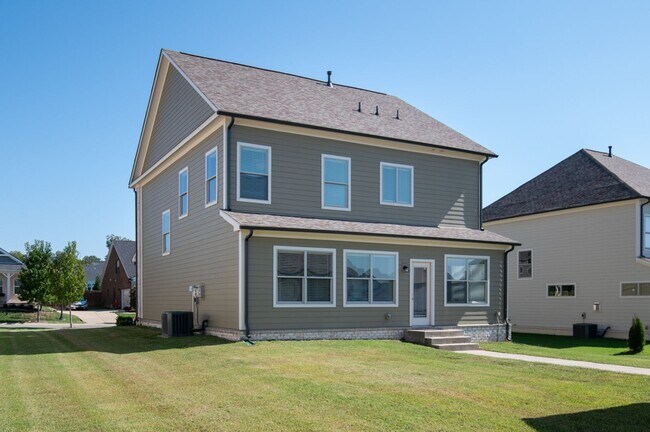 Building Photo - 797 Ravensdowne-