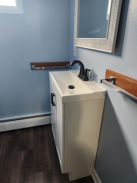 Building Photo - 2015 12th Ave