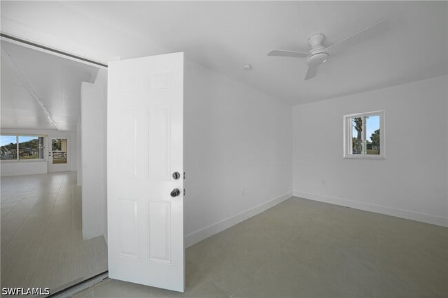 Building Photo - 27381 Voyageur Dr