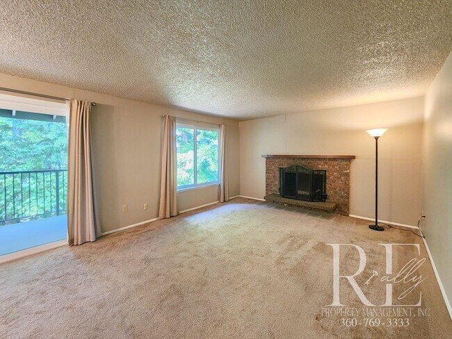Building Photo - 50% OFF 1st Month's Rent! Upstairs Condo at The Narrows – Pool, Clubhouse & Woodland Views!