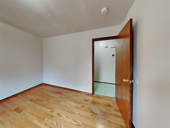 Building Photo - 8213 NW 84th St
