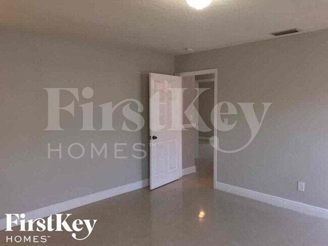 Building Photo - 17023 SW 149th Pl