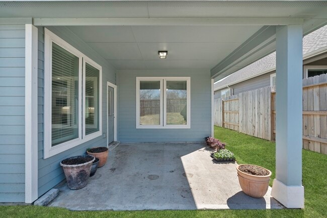 Building Photo - 33130 School Hl Rd