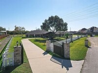 Building Photo - 26611 Meadow Ln