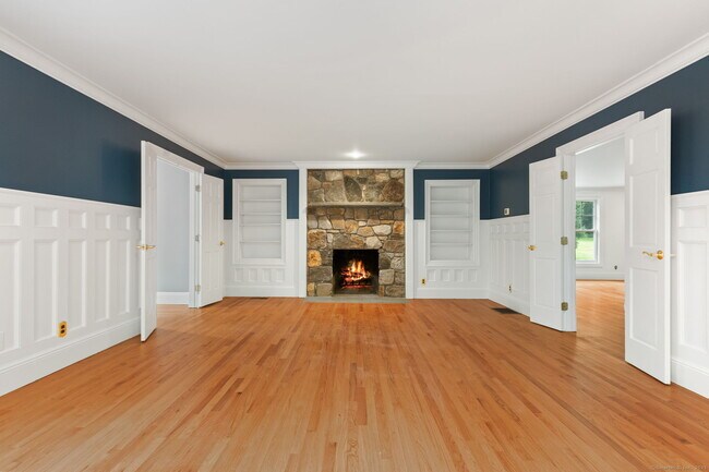 Building Photo - 219 Skyview Ln