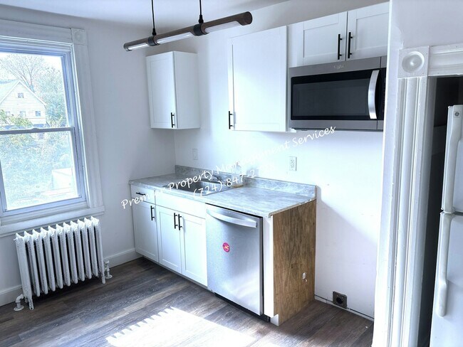 Building Photo - 1129 Chartiers Ave