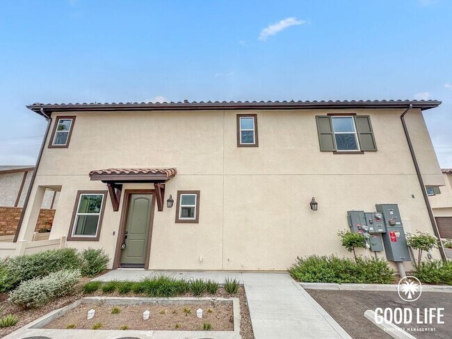 Building Photo - 7006 Solara Wy