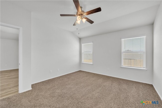 Building Photo - 2420 Elba Dr