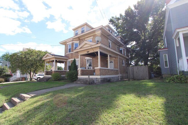 Building Photo - 2539-2541 Melrose Ave Norwood OH 45212