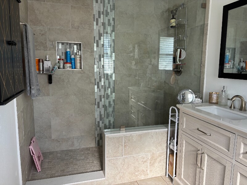 Building Photo - 3441 Fairview Dr