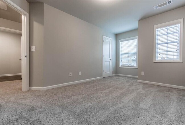 Building Photo - 2663 Morgan Creek Dr