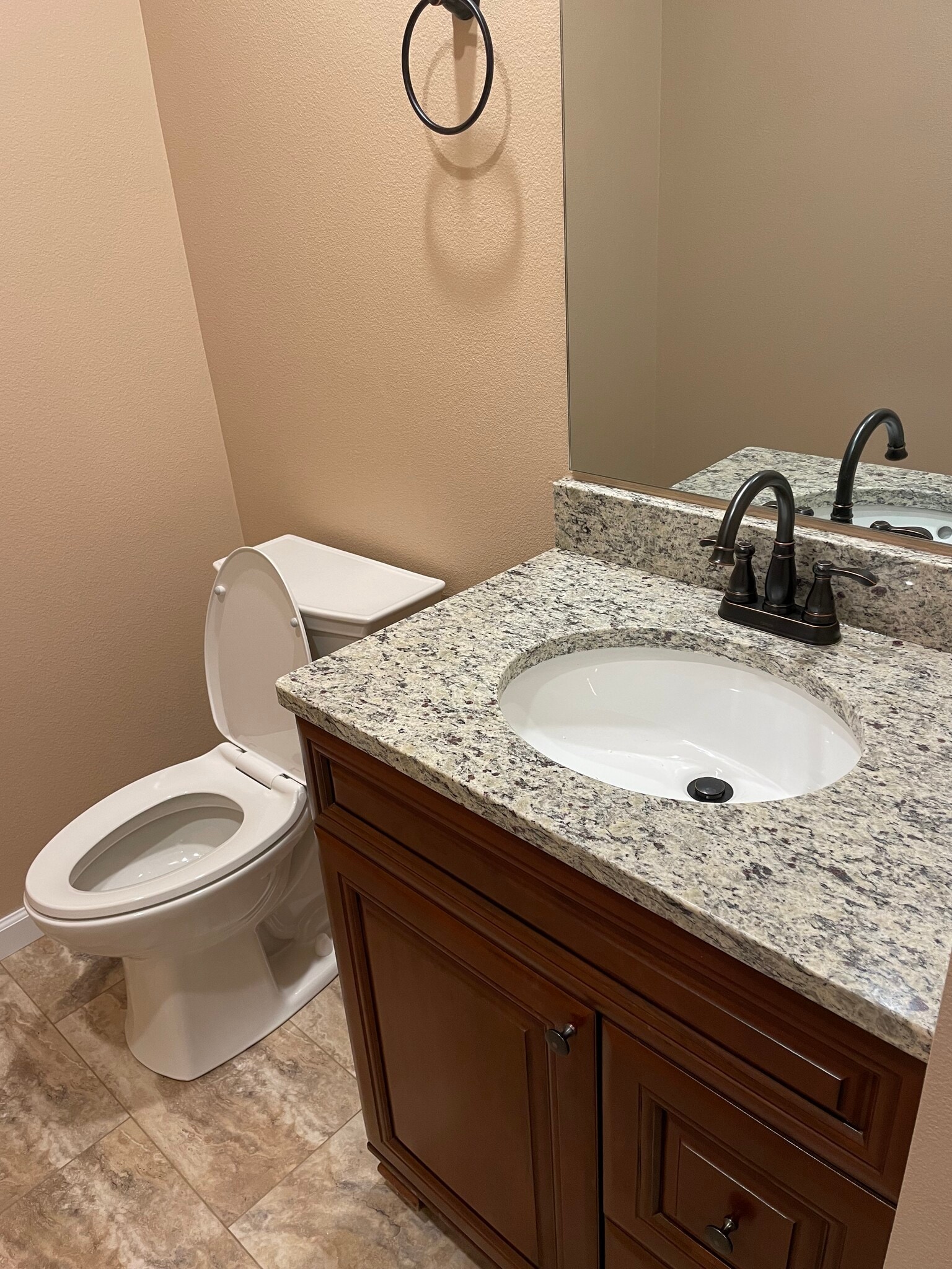 Building Photo - 1206 Bardsley Rd