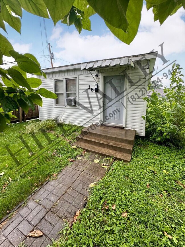 Building Photo - One Bedroom