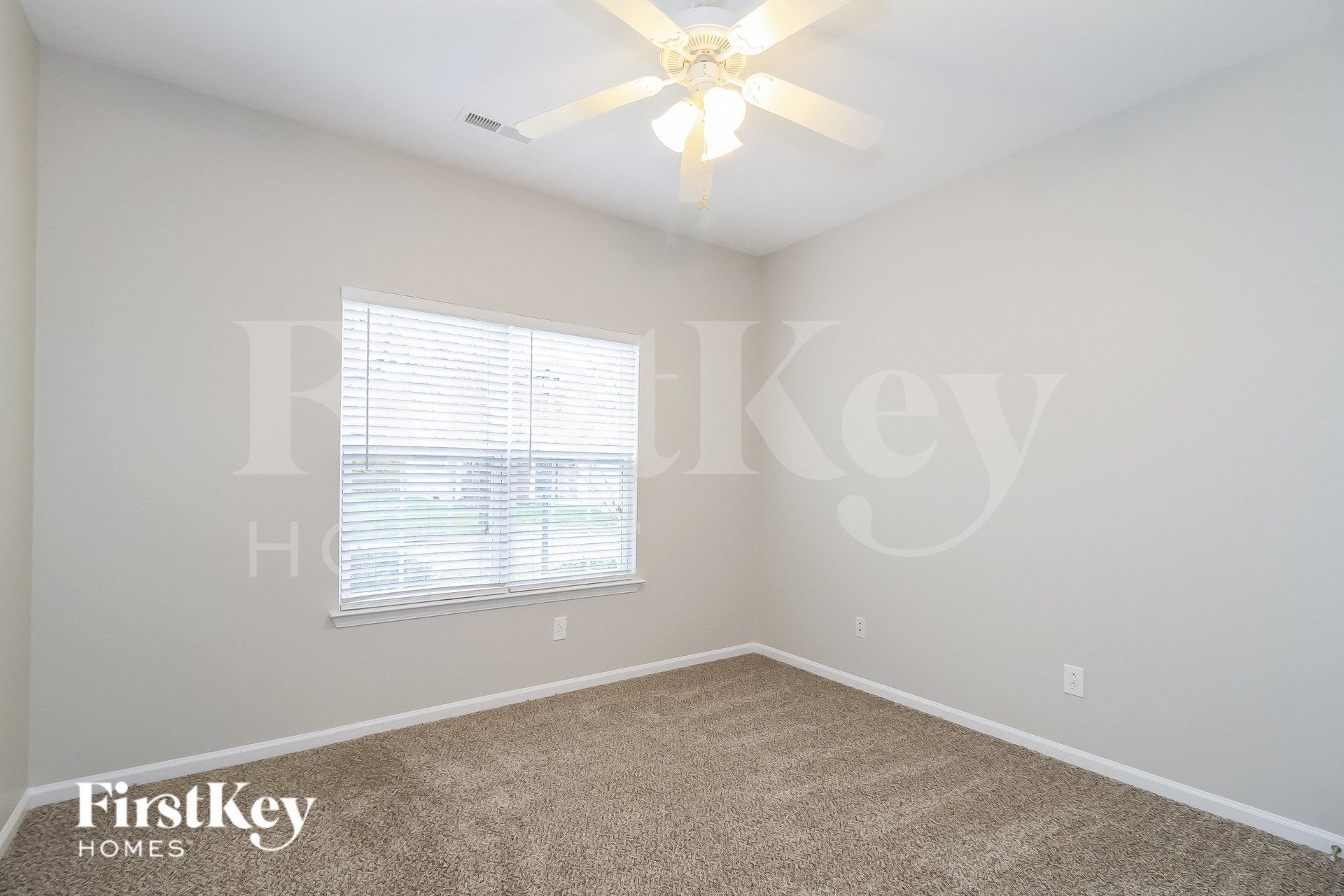 Building Photo - 4169 Shadetree Dr